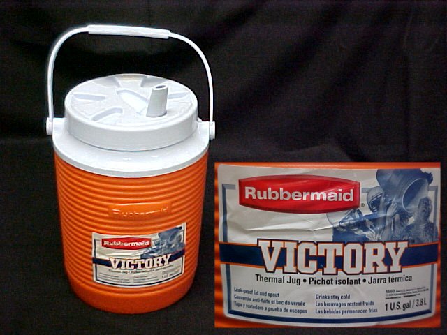 1 Gallon Rubbermaid Water Cooler - Victory Thermal Jug - 3.8L
