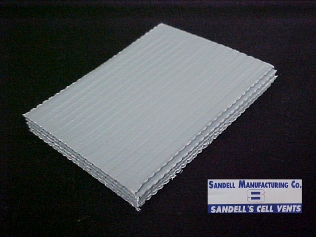Sandell Manufacturing 200 Pcs./Box Gray Cell Vents 2-1/2" x  3-3/8"